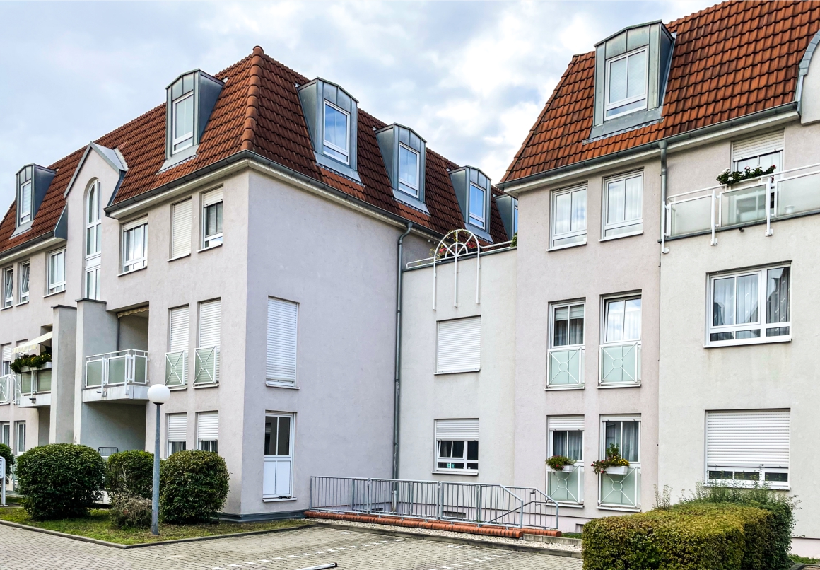 Charmant Eigentumswohnung: wohnen in Laubegast mit Lift & Dachterrasse